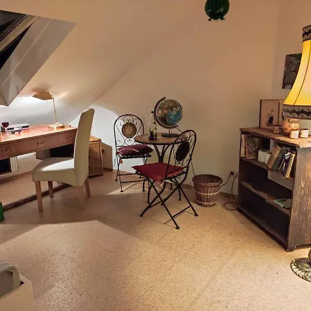 Freiraum Habitación en casa particular